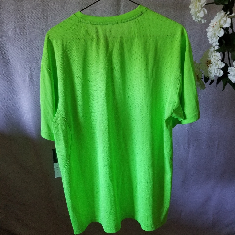NWT Men's Short Sleeve Everlast T-Shirt Sz M - Picture 3 of 4